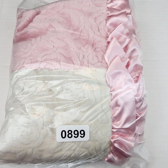Cocalo baby girl  blanket pink white rose color block satin trim and reverse - Picture 5 of 5